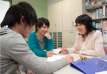 ・ Students take initiative in preparing for the National Nurse Examination.